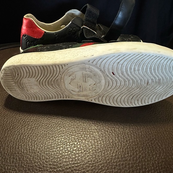 Gucci Kids Black and Green Sneakers - Picture 5 of 5